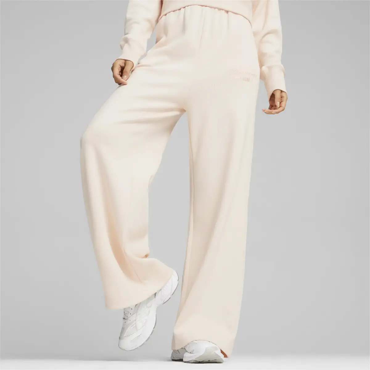 Puma CLASSICS+ Relaxed Sweatpants Pembe Kadın Eşofman Altı