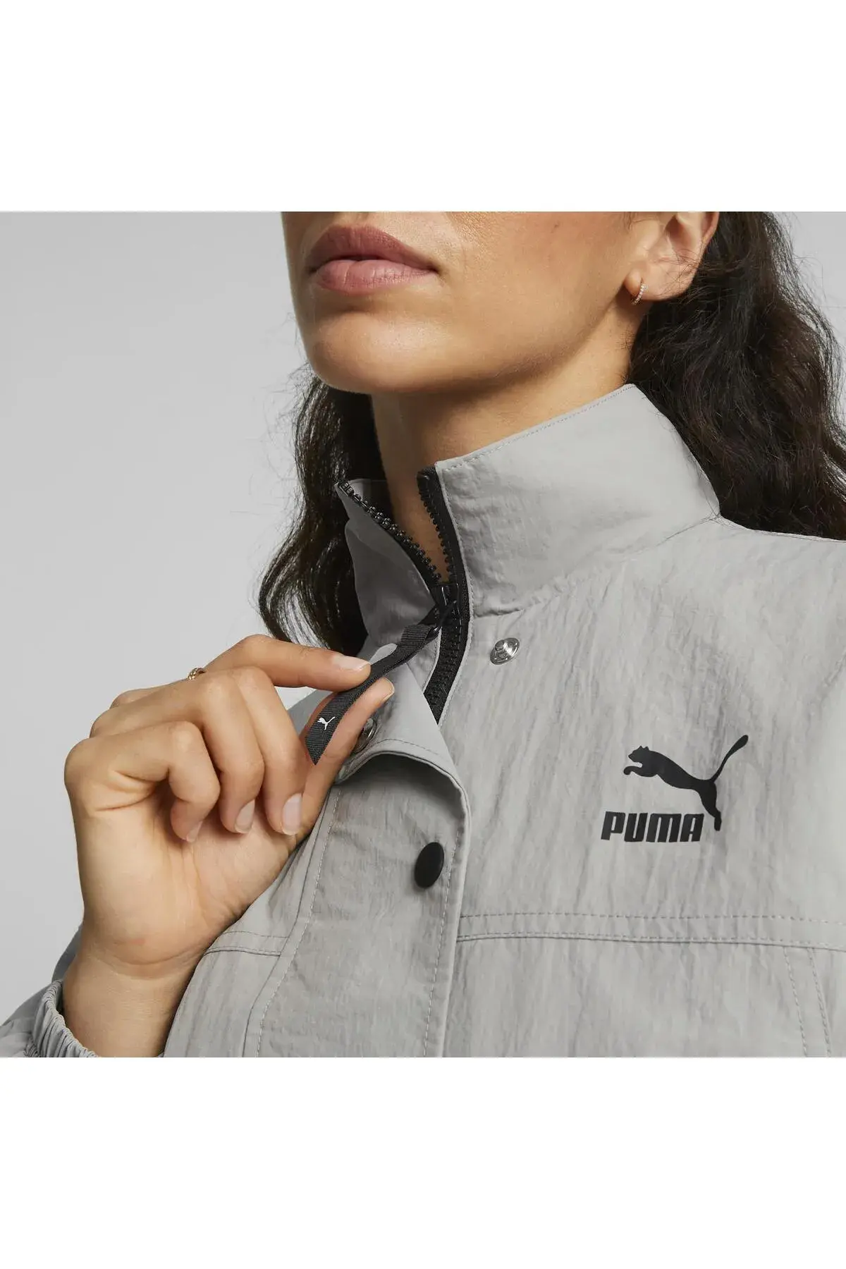 Puma DARE TO Cropped Woven Jacket Gri Kadın Fermuarlı Sweatshirt