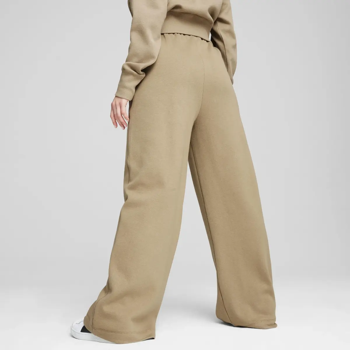Puma CLASSICS+ Relaxed Sweatpants Bej Kadın Eşofman Altı