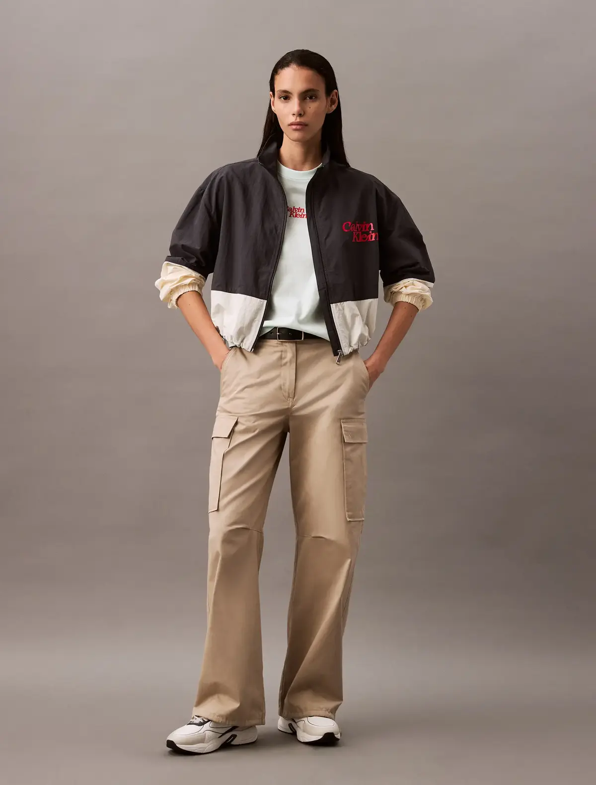 Calvin Klein SS FLOCKED LOGO CN T, VWD Mavi Kadın T-Shirt & Polo