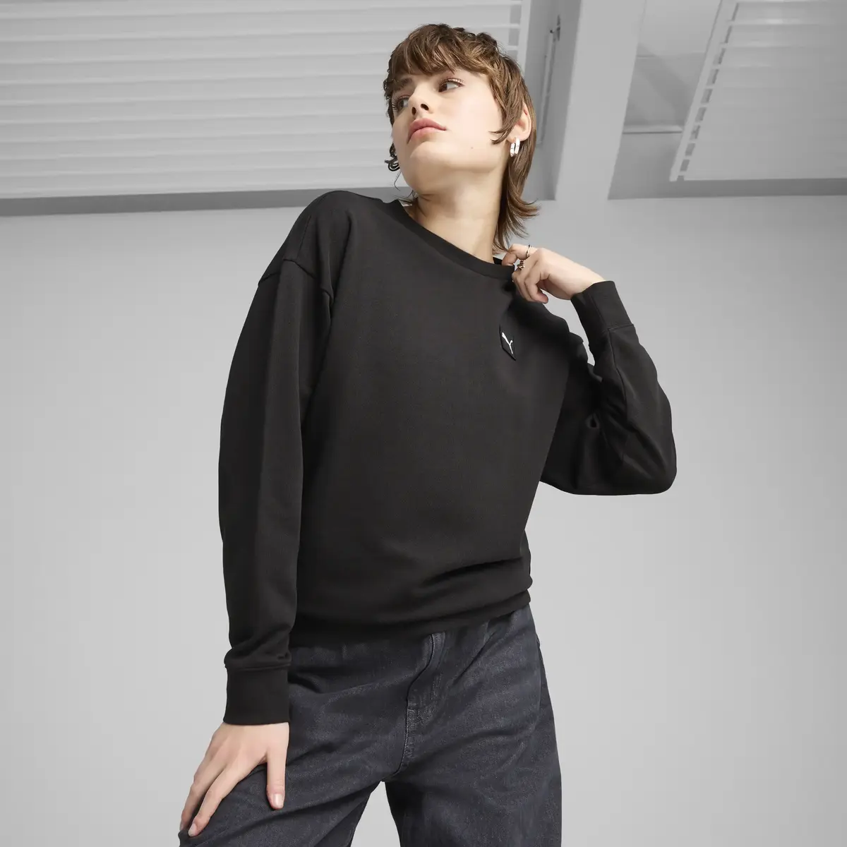 Puma ESS ELEVATED Comfort Crew TR Siyah Kadın Sweatshirt