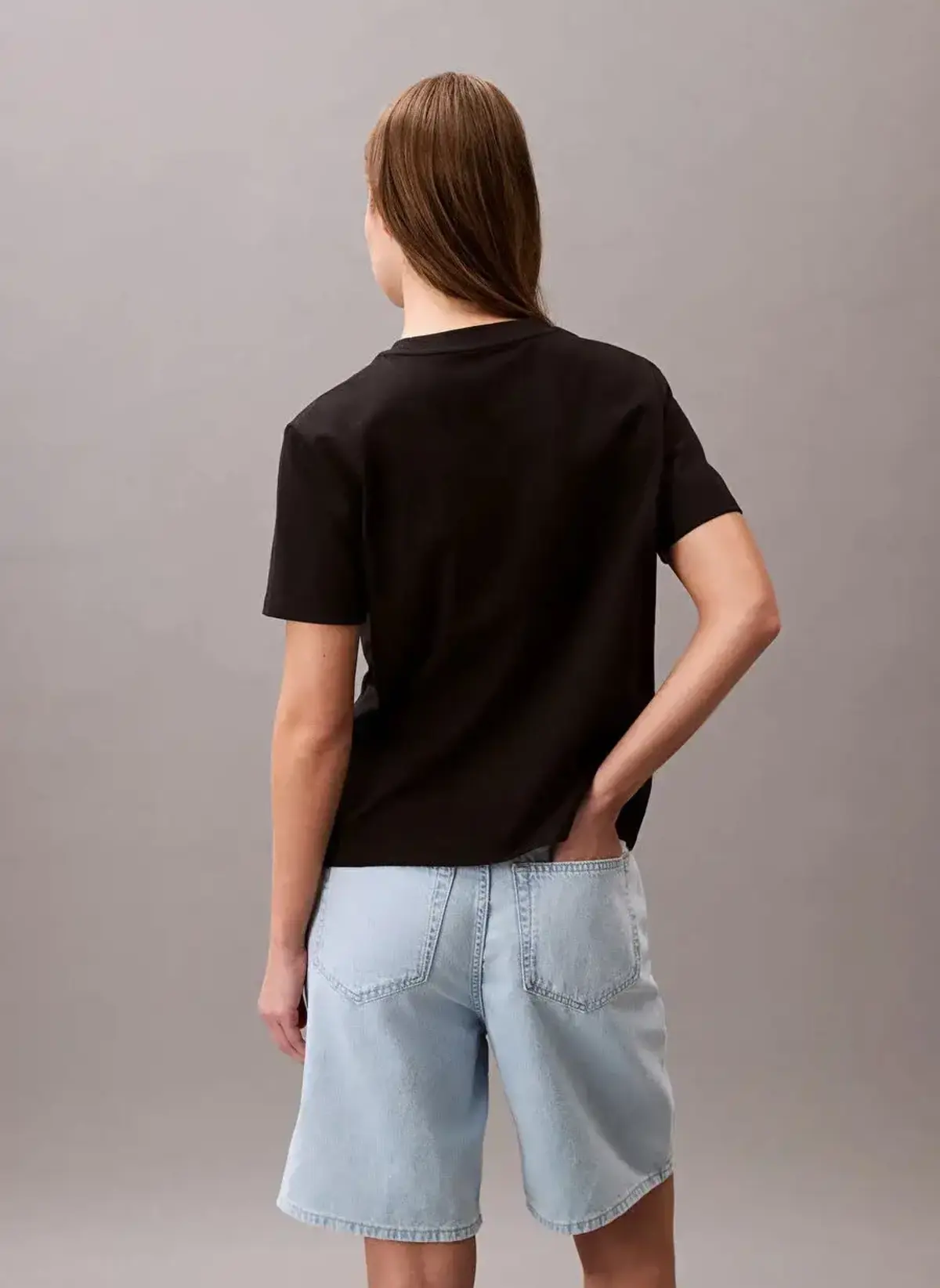 Calvin Klein A- INST. LOGO CLASSIC TEE SS Siyah Kadın Tişört Calvin Klein A- INST. LOGO CLASSIC TEE SS Siyah Kadın Tişört