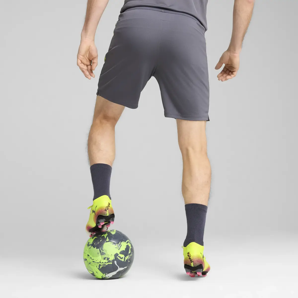 Puma individualCUP Shorts Gri Erkek Şort