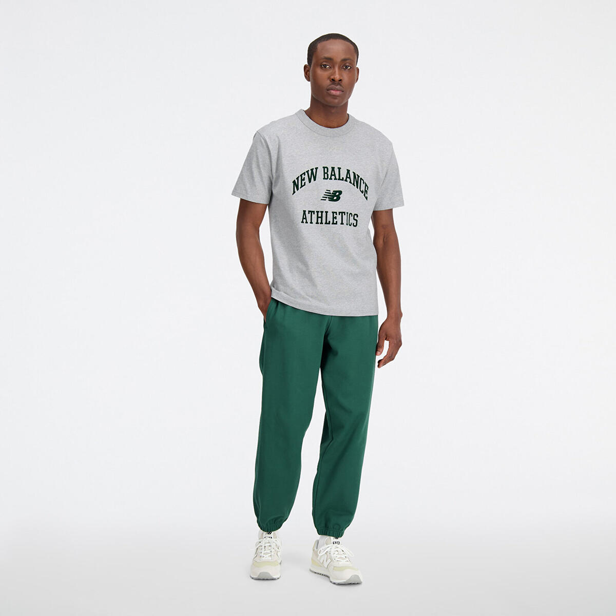 New Balance MNT1402 Erkek Gri T-Shirt