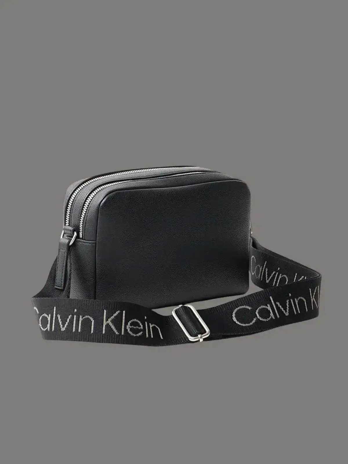 Calvin Klein ULTRALIGHT EW DBLE ZIP CAMERA BA Siyah Kadın El Çantası Calvin Klein ULTRALIGHT EW DBLE ZIP CAMERA BA Siyah Kadın El Çantası