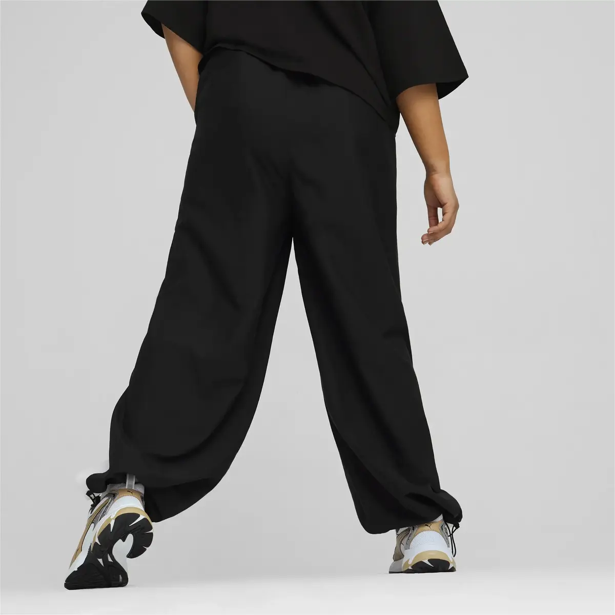 Puma DARE TO Parachute Pants Siyah  Kadın Eşofman Altı