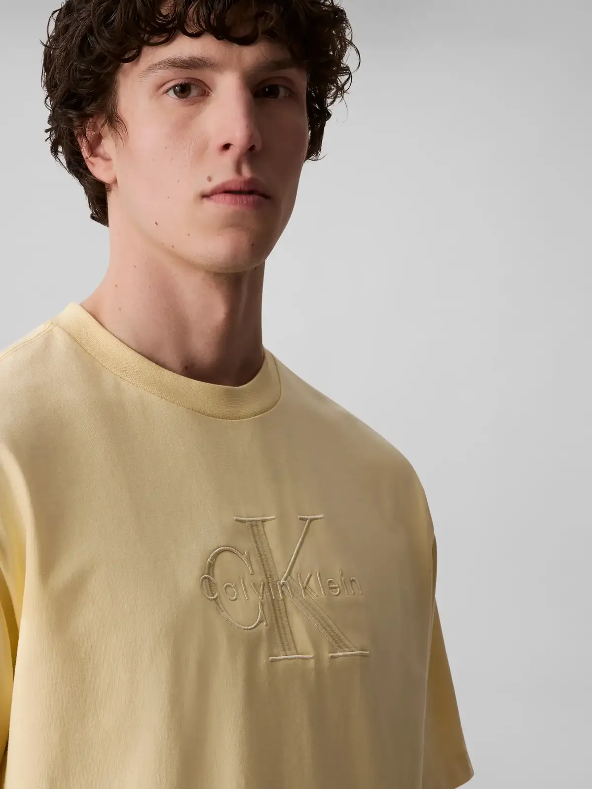 Calvin Klein SS HI LOW EMB 16S JERSEY CN TEE Sarı Erkek Tişört