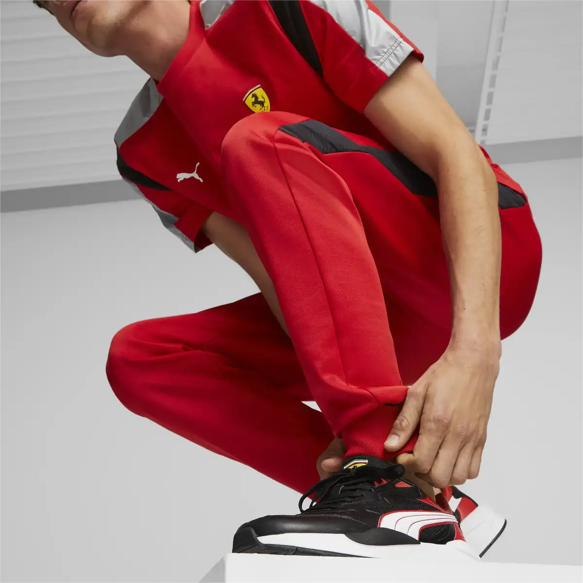 Puma Ferrari Race MT7 Track Pants Kırmızı Erkek Eşofman Altı