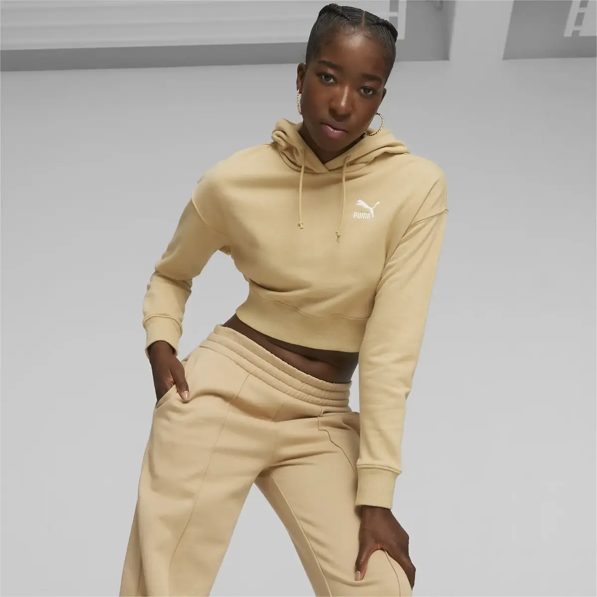 Puma CLASSICS Cropped Hoodie Bej Kadın Sweatshirt