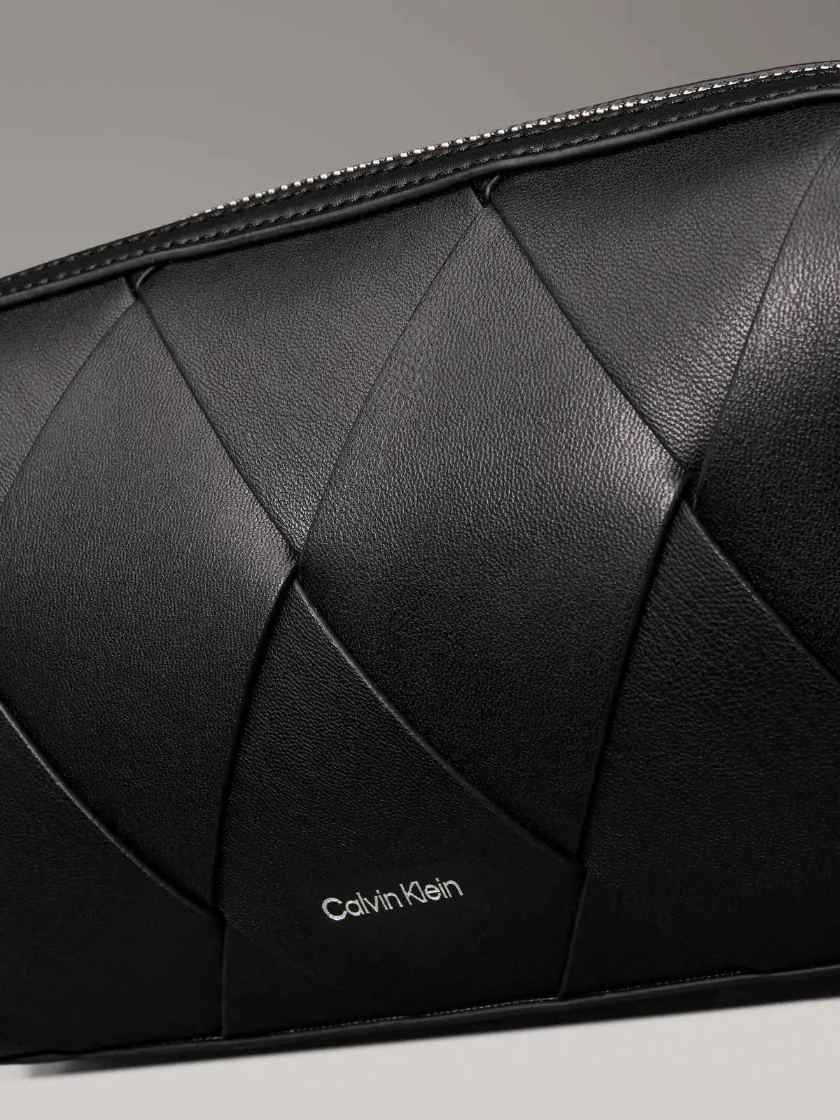 Calvin Klein CK WOVEN CAMERA BAG, BEH Siyah Kadın Çanta