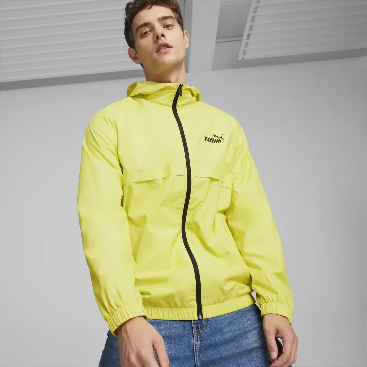 Puma ESS Solid Windbreaker Yeşil Erkek Sweatshirt