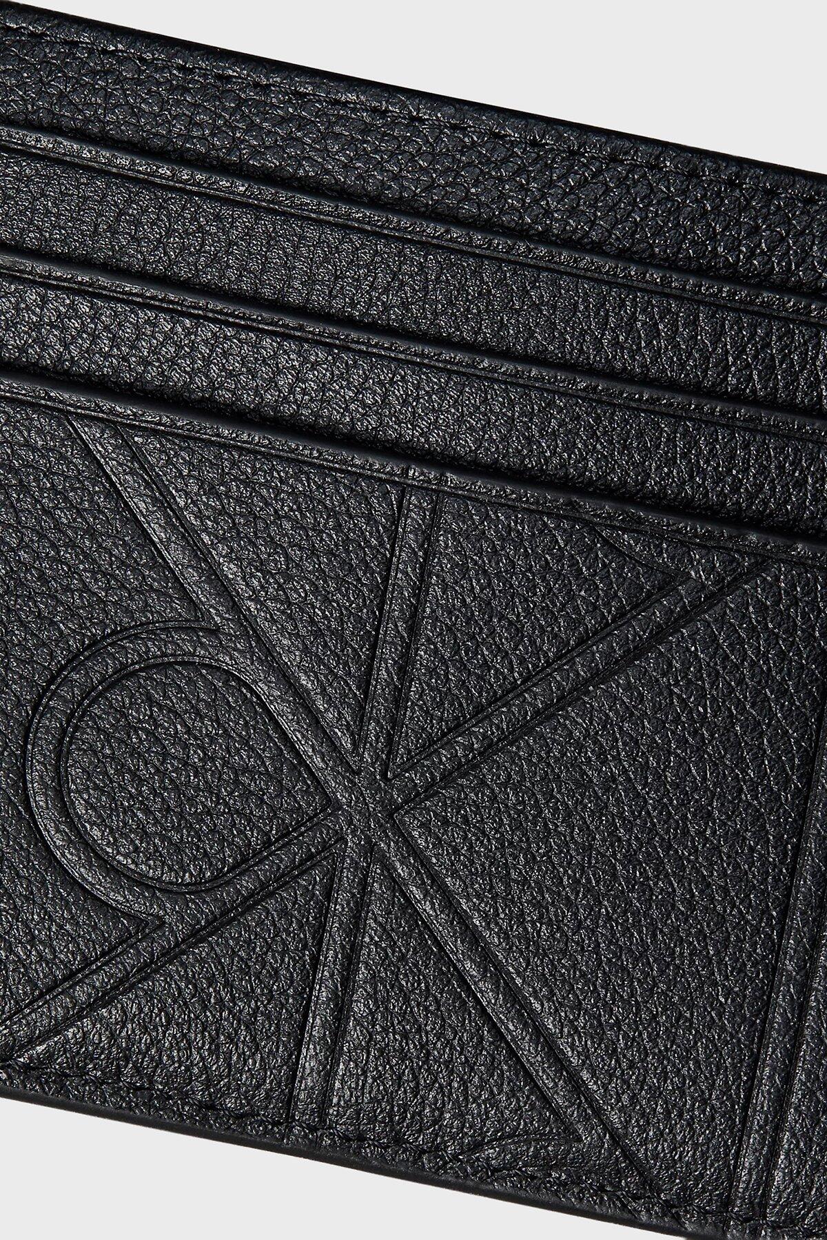 Calvin Klein XL EMBLEM AOP EMBOS Deri Logolu Erkek Kartlık