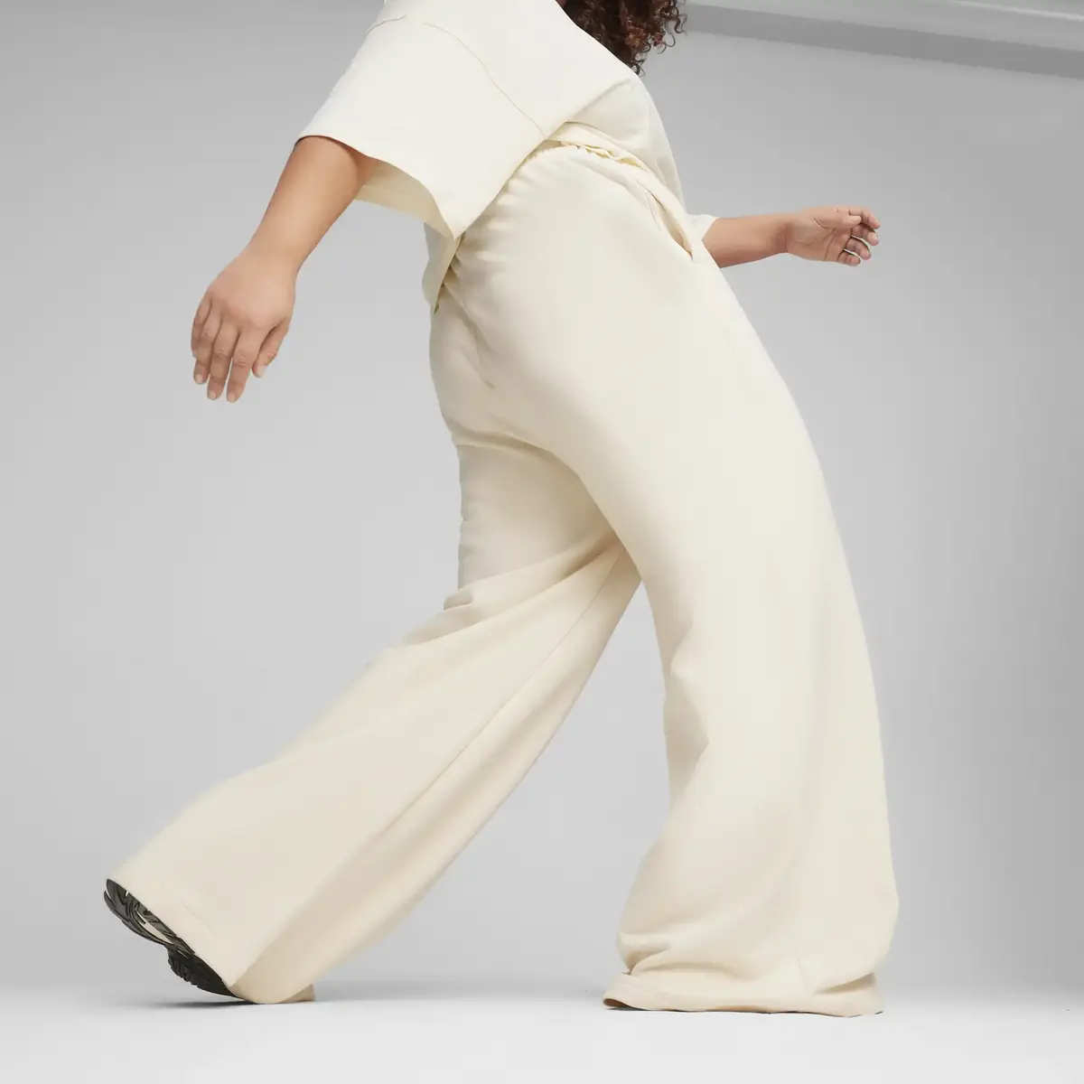 Puma BETTER CLASSICS Sweatpants Krem Kadın Eşofman Altı