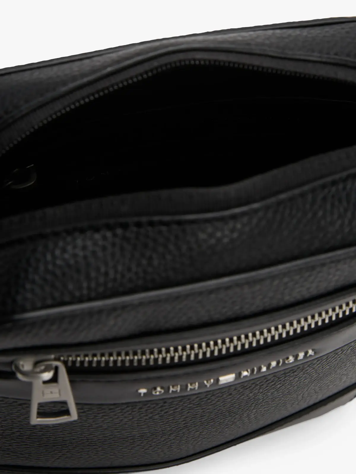 Tommy Hilfiger TH CENTRAL MINI REPO, BDS Siyah Erkek Çanta & Cüzdan