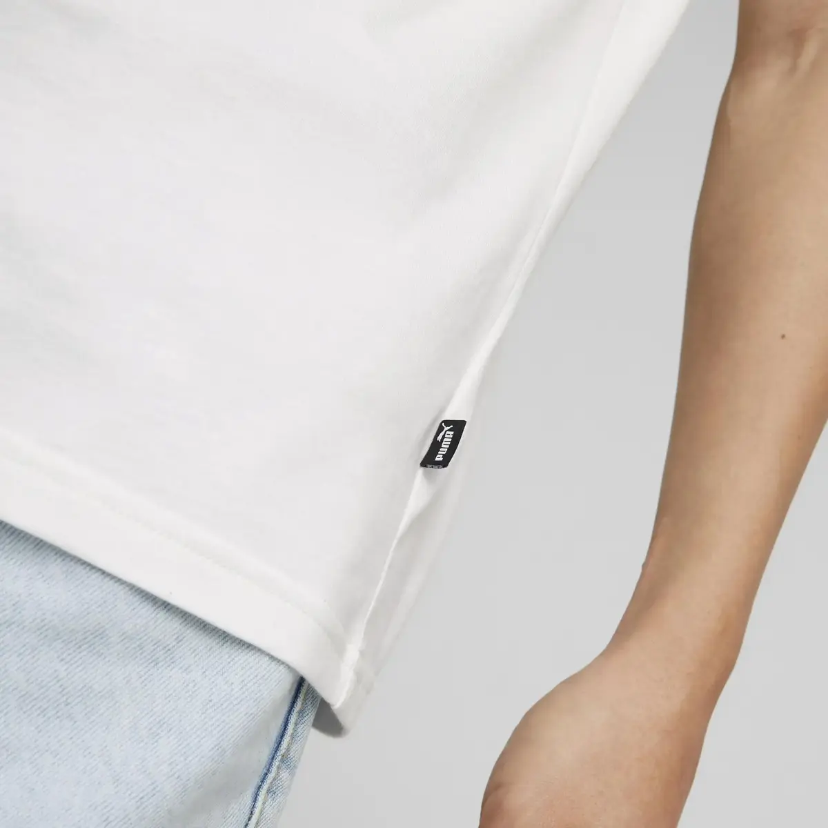 Puma GRAPHICS Sneaker Baskılı T-Shirt