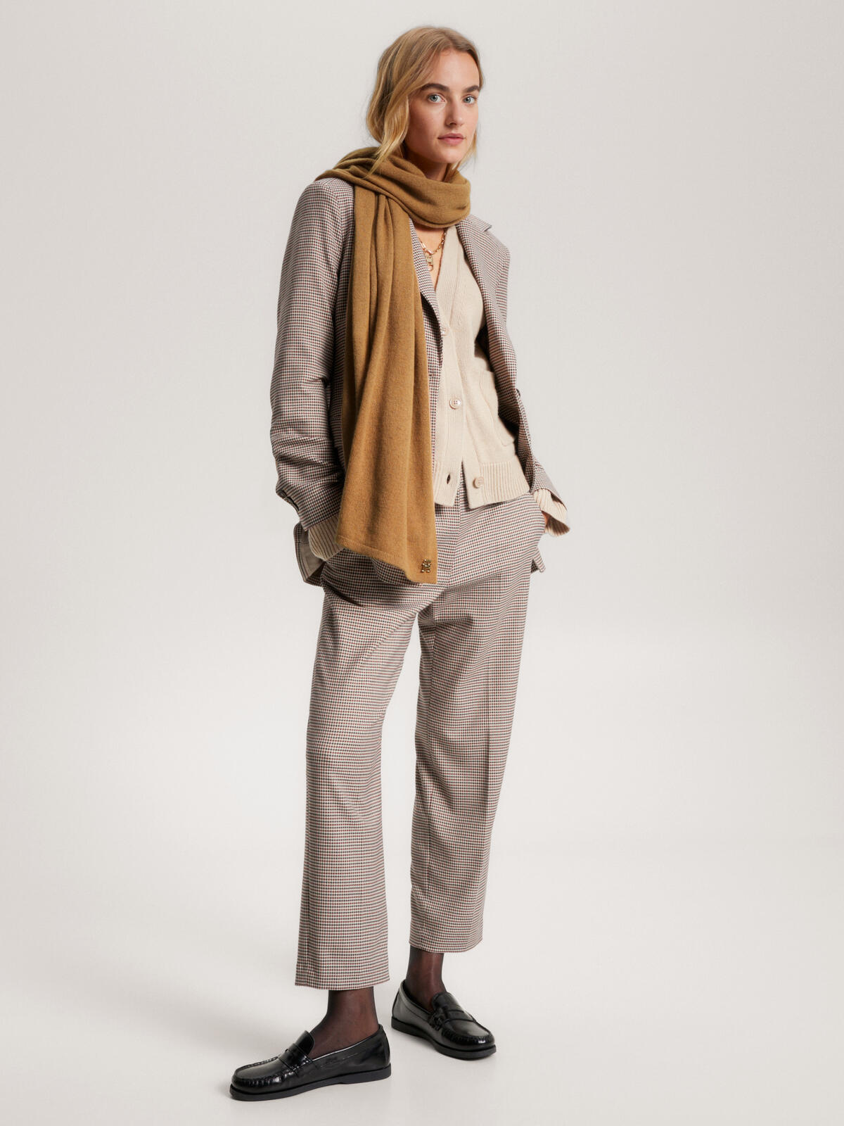 Tommy Hilfiger CASHMERE CHIC KNIT S Kadın Kahverengi Atkı
