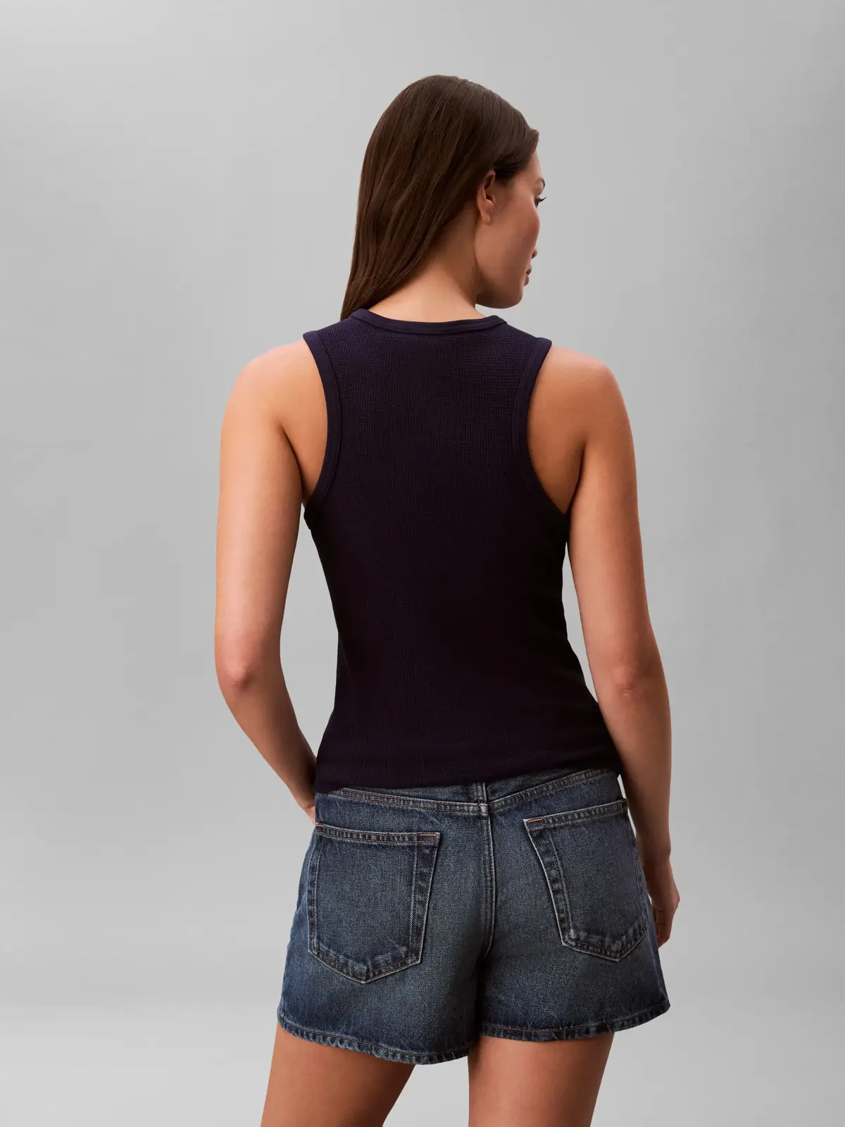 Calvin Klein SL MONOGRAM PATCH WA Lacivert Kadın Kolsuz Tişört