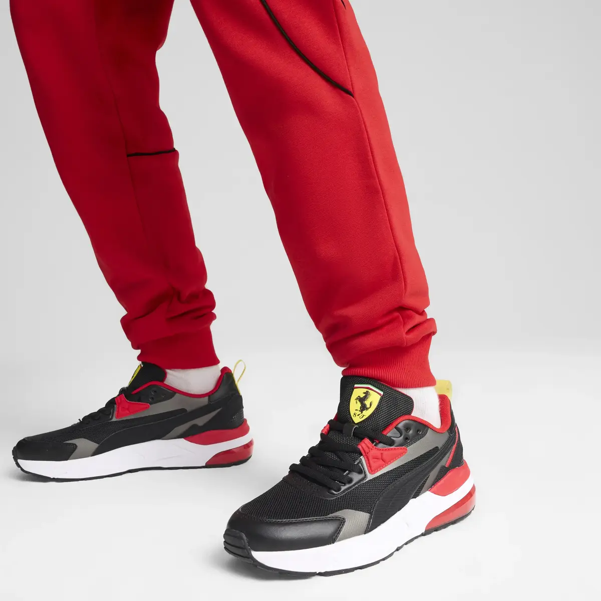 Puma Ferrari VIS2K Siyah Erkek Günlük Spor Ayakkabı