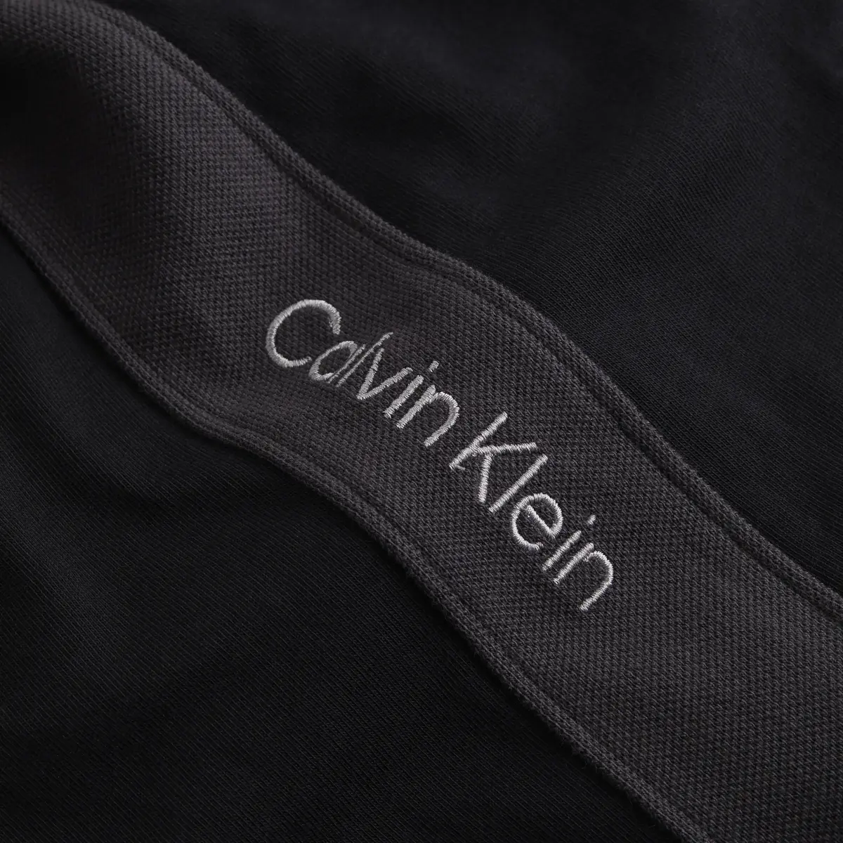 Calvin Klein LOGO TAPE TEE, BEH Siyah Erkek T-Shirt & Polo