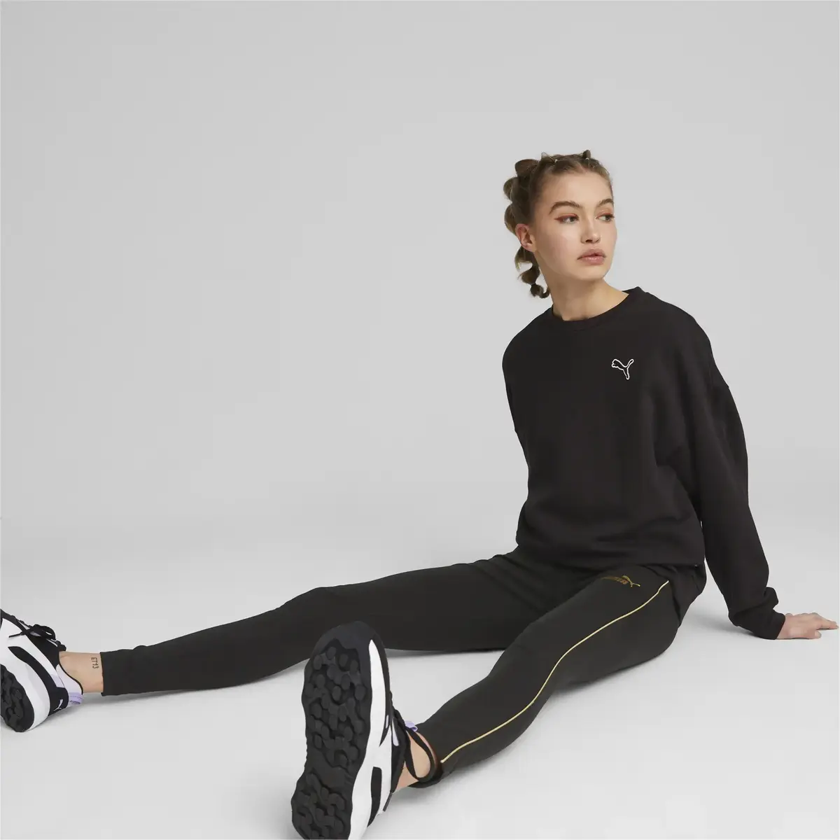 Puma BETTER ESSENTIALS Crew Siyah Kadın Sweatshirt