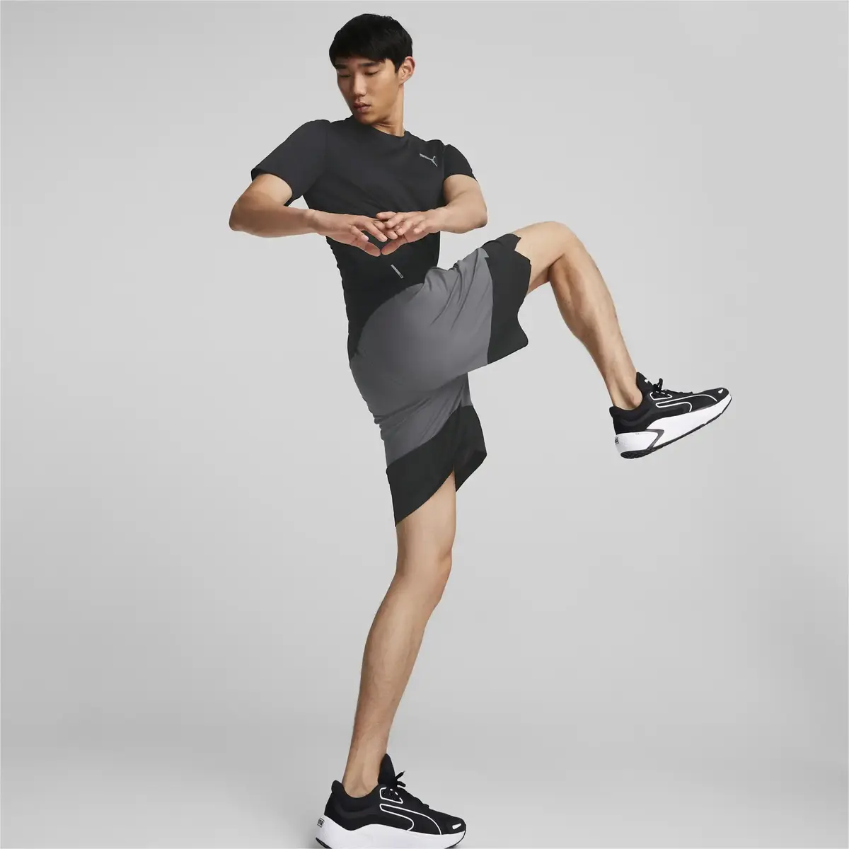 Puma TRAIN FAV BLASTER TEE Siyah Erkek T-Shirt