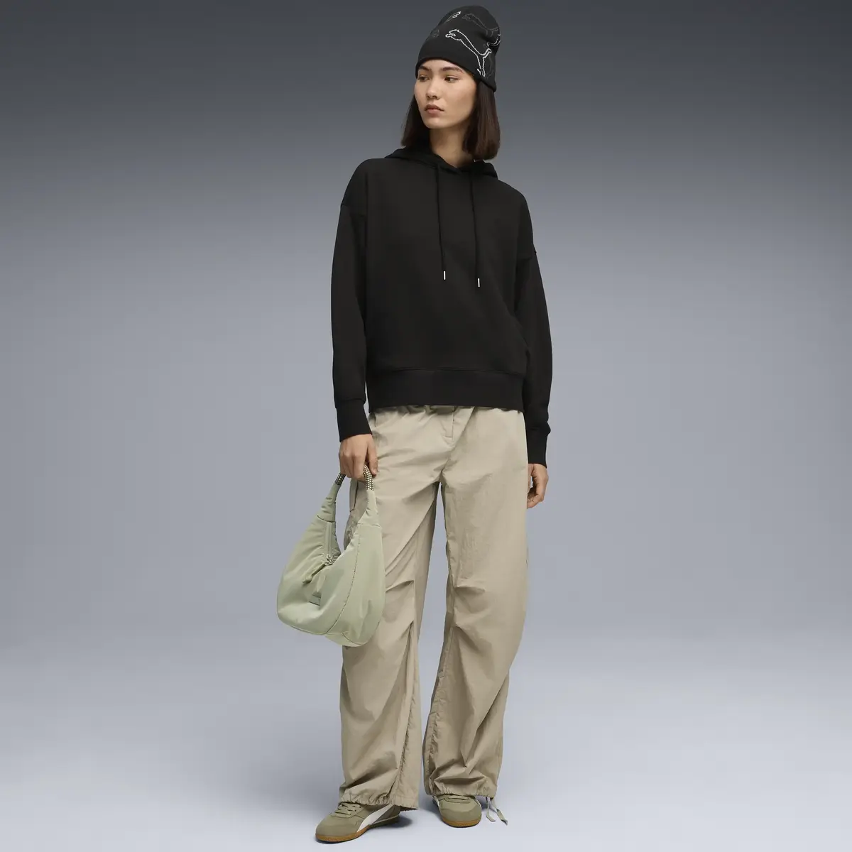 Puma HER Oversized Hoodie TR Siyah Kadın Sweatshirt