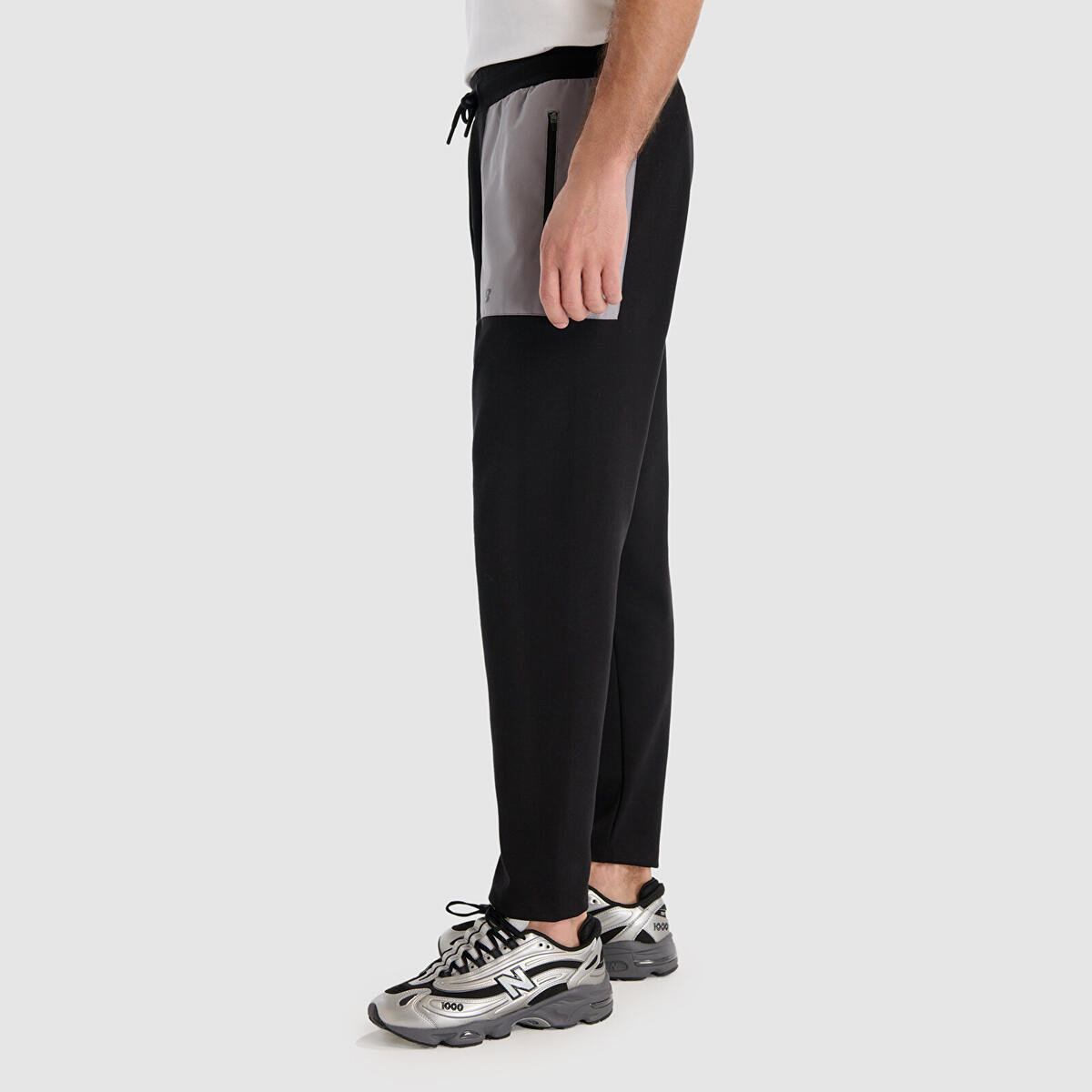 New Balance MNP1516 Erkek Siyah Eşofman Altı