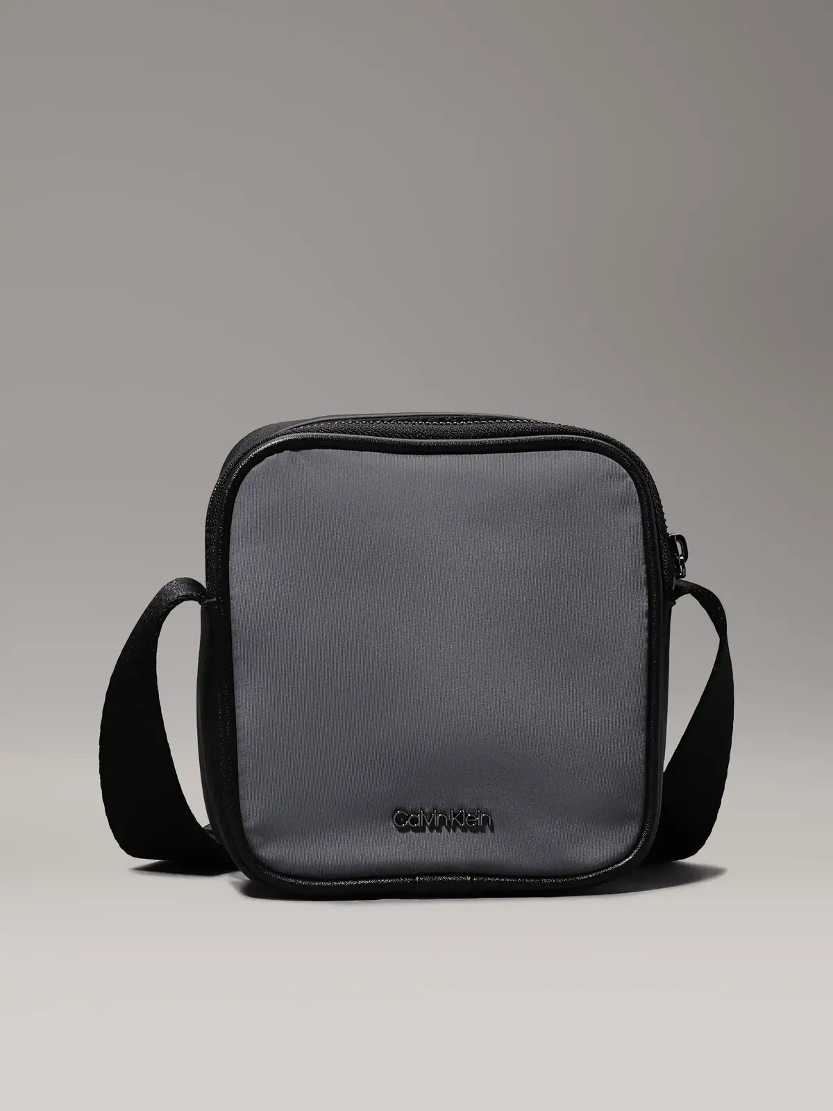 Calvin Klein CK EST. NYLON CUBE R Erkek Gri Omuz Çanta