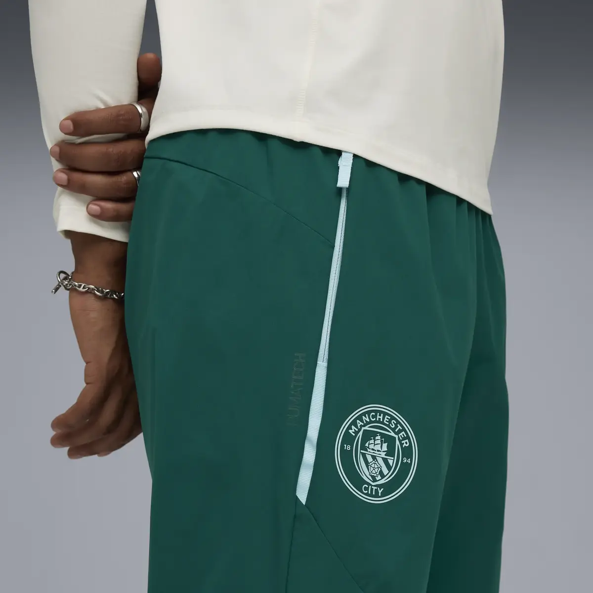 PUMA MCFC PUMATECH Woven Pants Yeşil Erkek Eşofman Altı