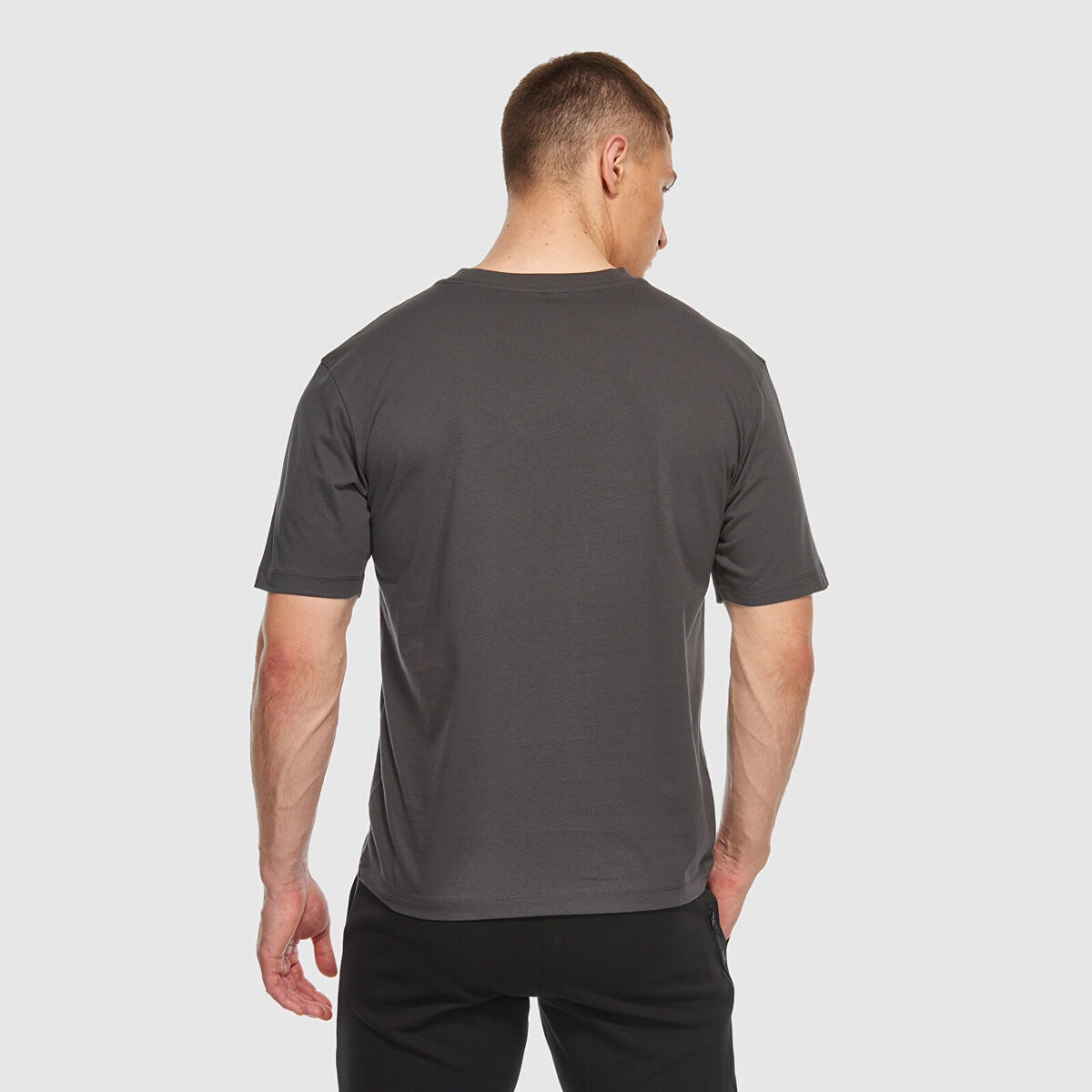 New Balance MNT3410 Erkek Antrasit T-Shirt