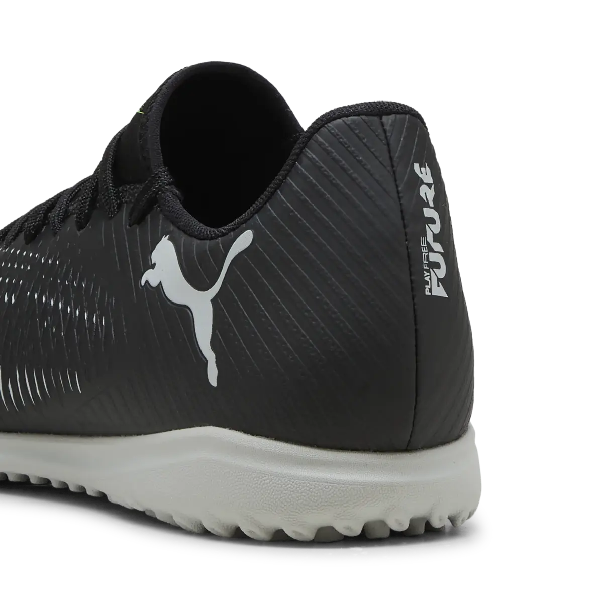 Puma FUTURE 8 PLAY TT Siyah Erkek Halı Saha Ayakkabısı