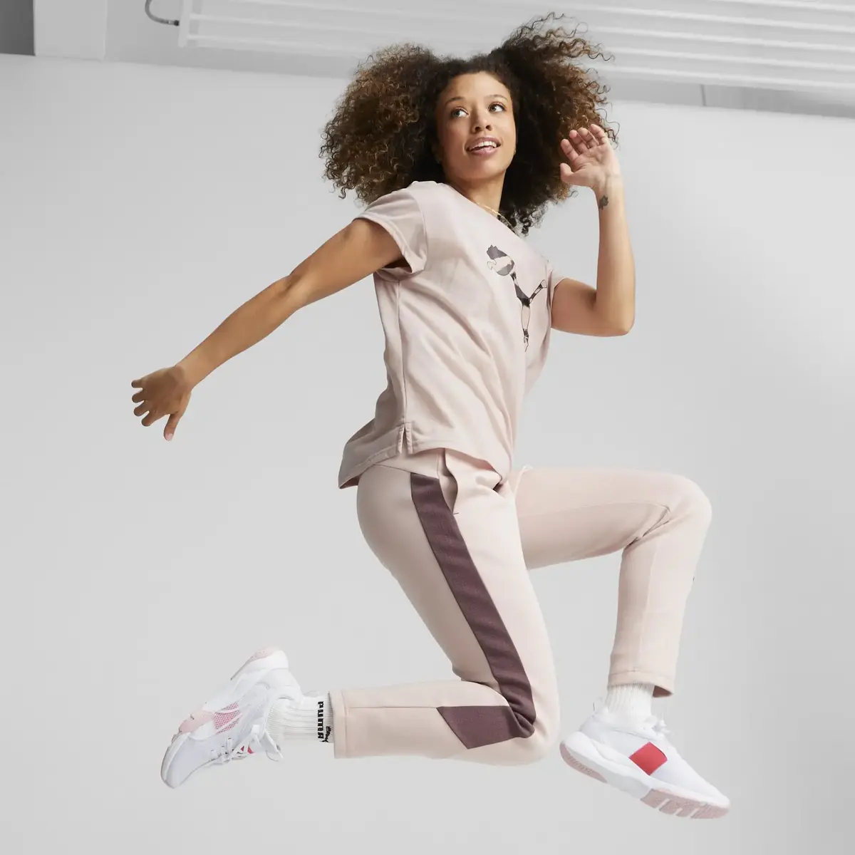 Puma Evostripe High-Waist Pants Beyaz Kadın Yüksek Bel Eşofman Altı