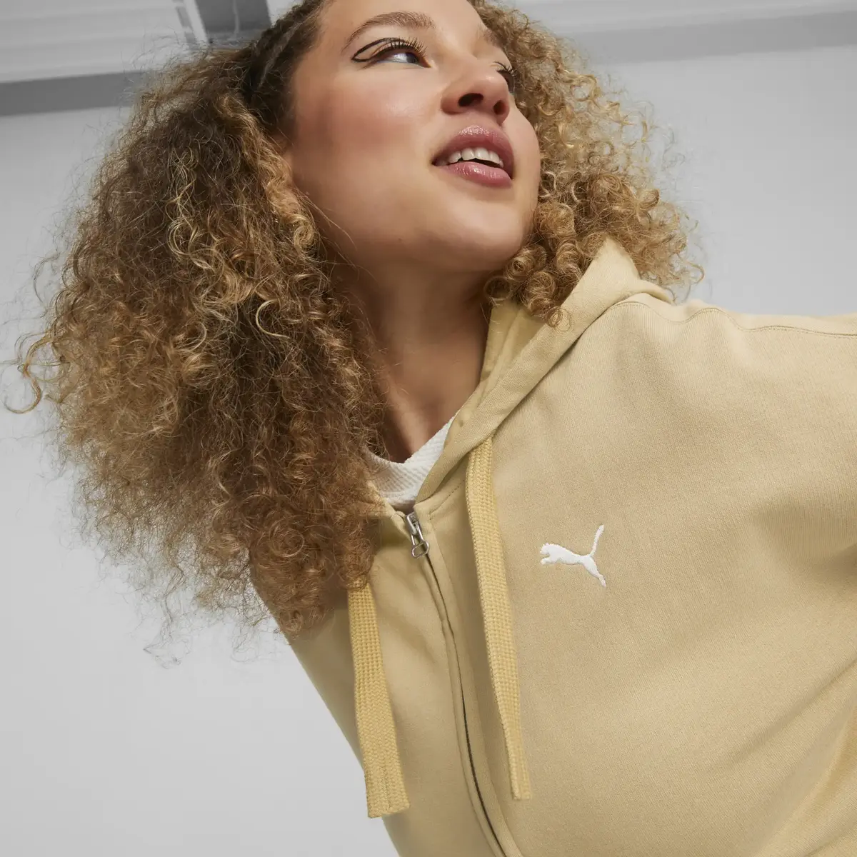 Puma HER Full-Zip Hoodie TR Bej Kadın Fermuarlı Sweatshirt