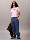 Calvin Klein SS RETRO LOGO GRAPHIC TEE Pembe Kadın Tişört Calvin Klein SS RETRO LOGO GRAPHIC TEE Pembe Kadın Tişört