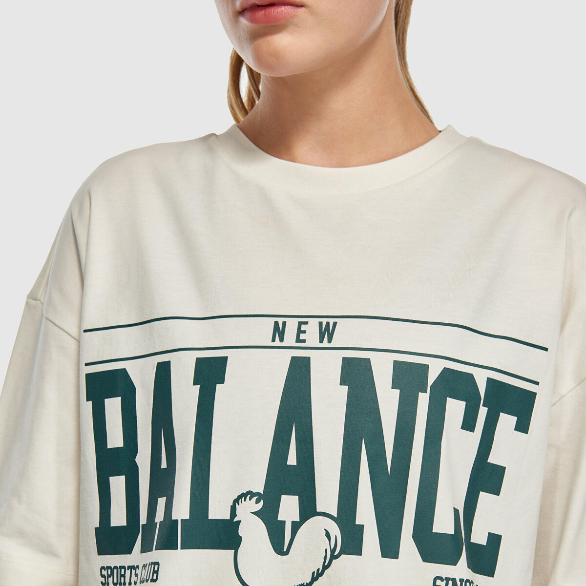 New Balance UNT3401 Kadın Krem T-Shirt