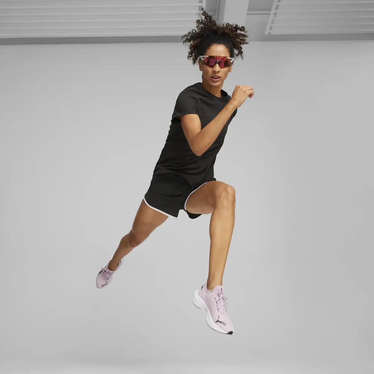 Puma Conduct Pro Pembe Kadın Yürüyüş ve Koşu Ayakkabısı