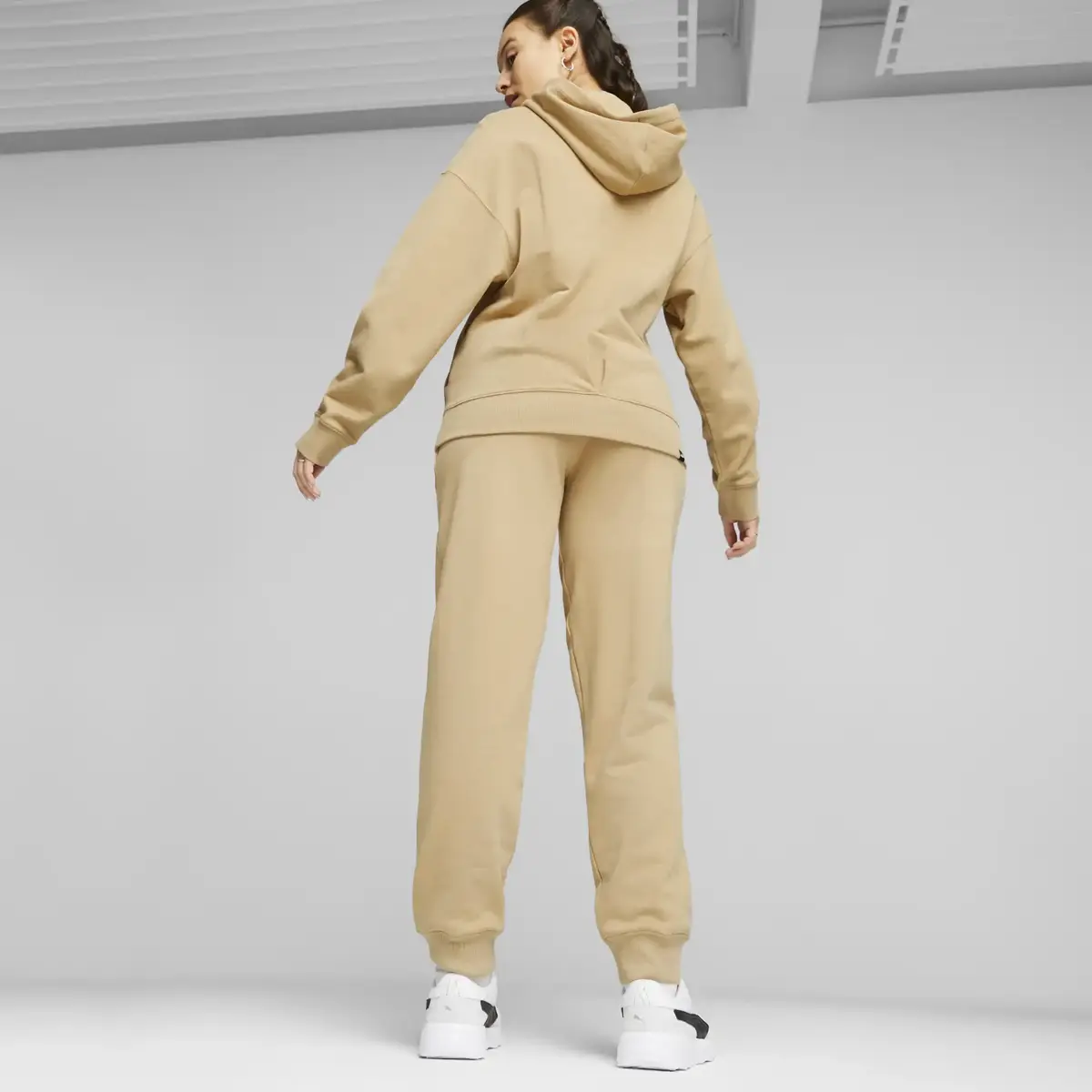 Puma HER High-Waist Pants TR Bej Kadın Eşofman Altı