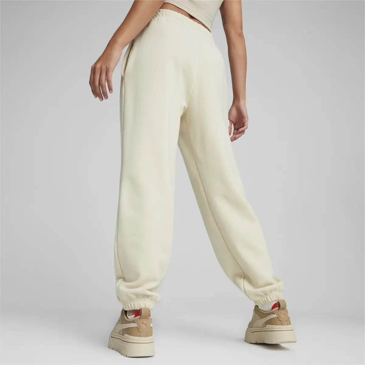 Puma INFUSE Relaxed Sweatpants TR Bej Kadın Eşofman Altı