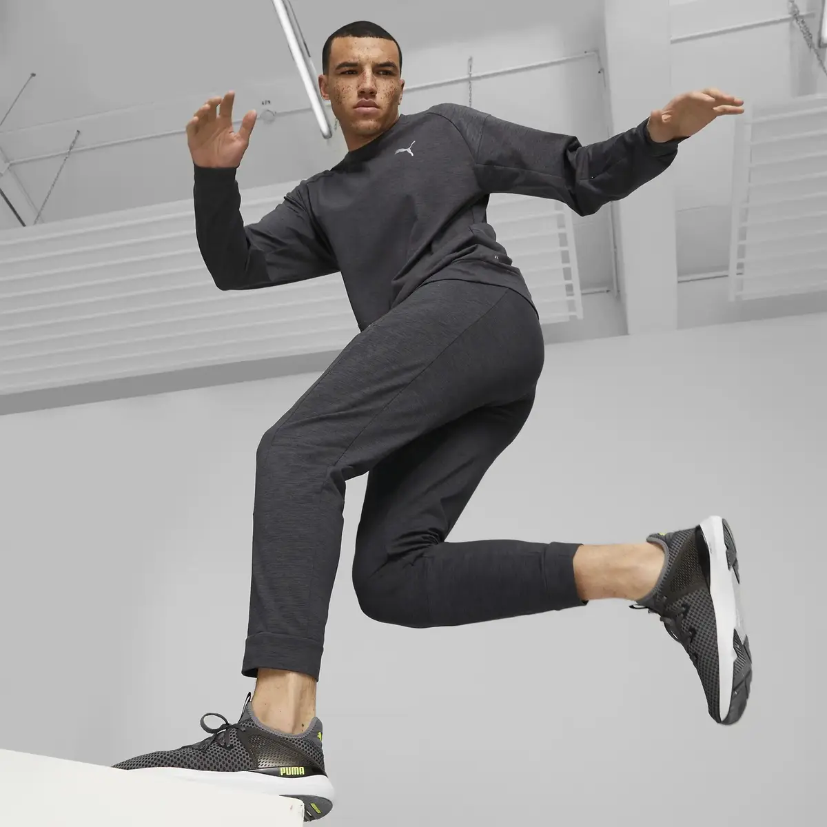 Puma Train Cloudspun Jogger Siyah Erkek Performans Eşofman Altı