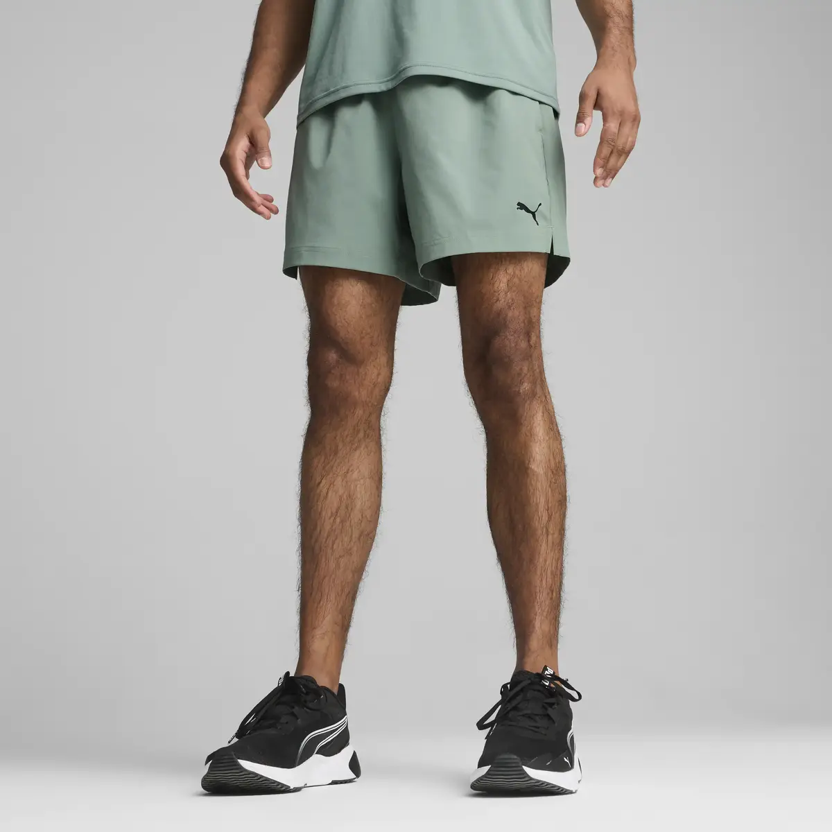 Puma TAD ESSENTIALS 5 Woven Short Yeşil Erkek Şort