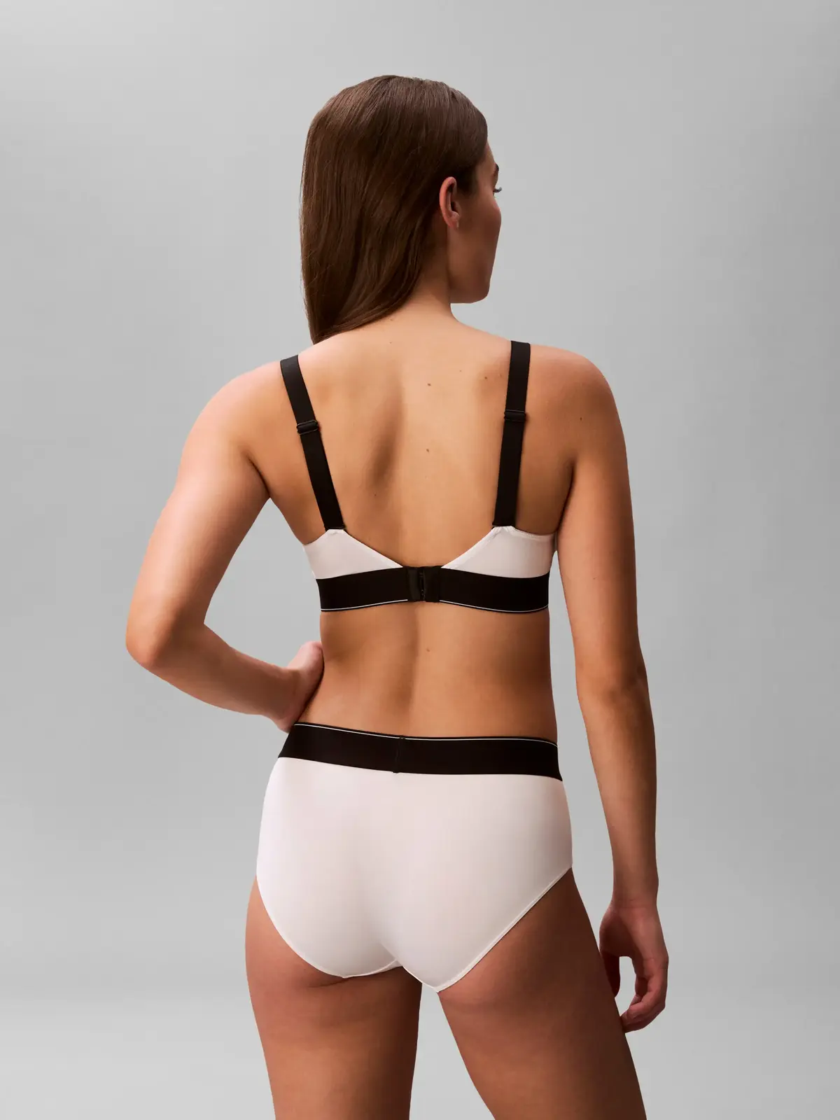 Calvin Klein LIGHTLY LINED BRALET Beyaz Hafif Astarlı Bralet