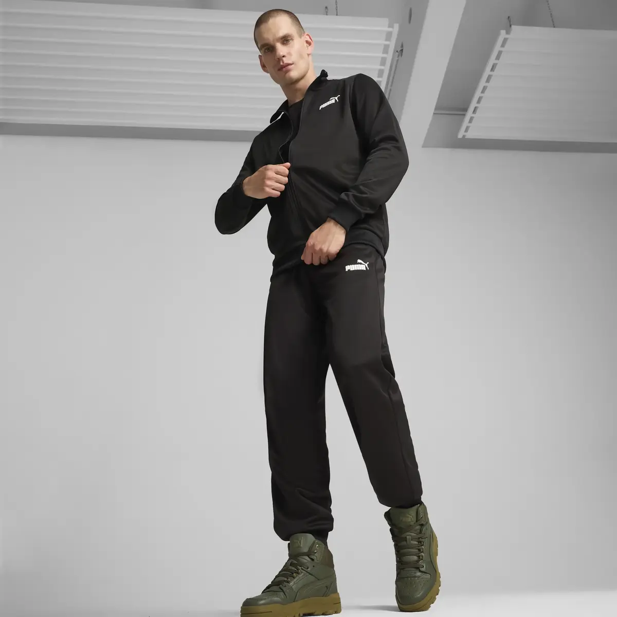 Puma SPORTS CLUB Poly Jacket Siyah Erkek Eşofman Altı