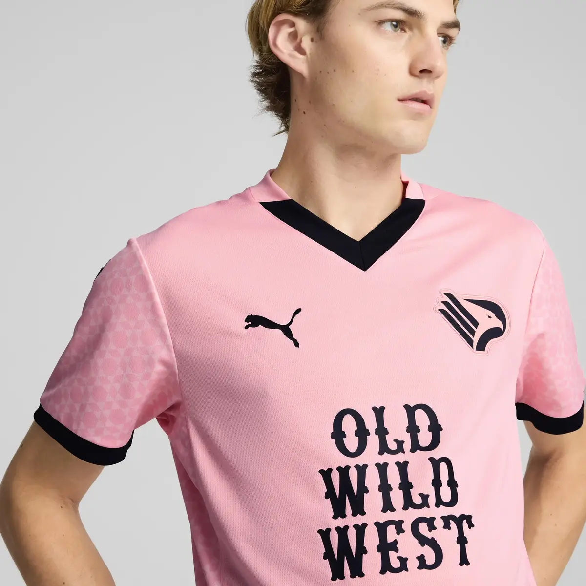 Puma Palermo Home Jersey Replica 24/25 Pembe Erkek Futbol Forması
