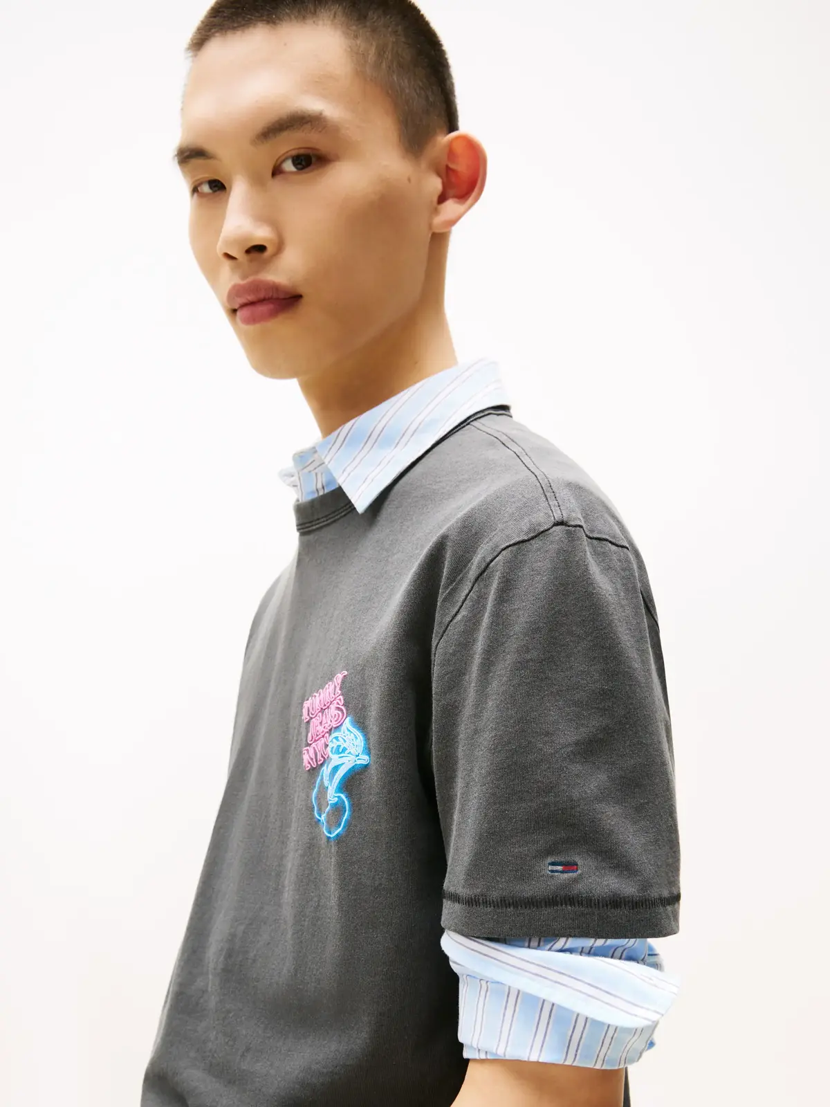 Tommy Hilfiger TJM REG NOVELTY FAIR Erkek Gri T-Shirt