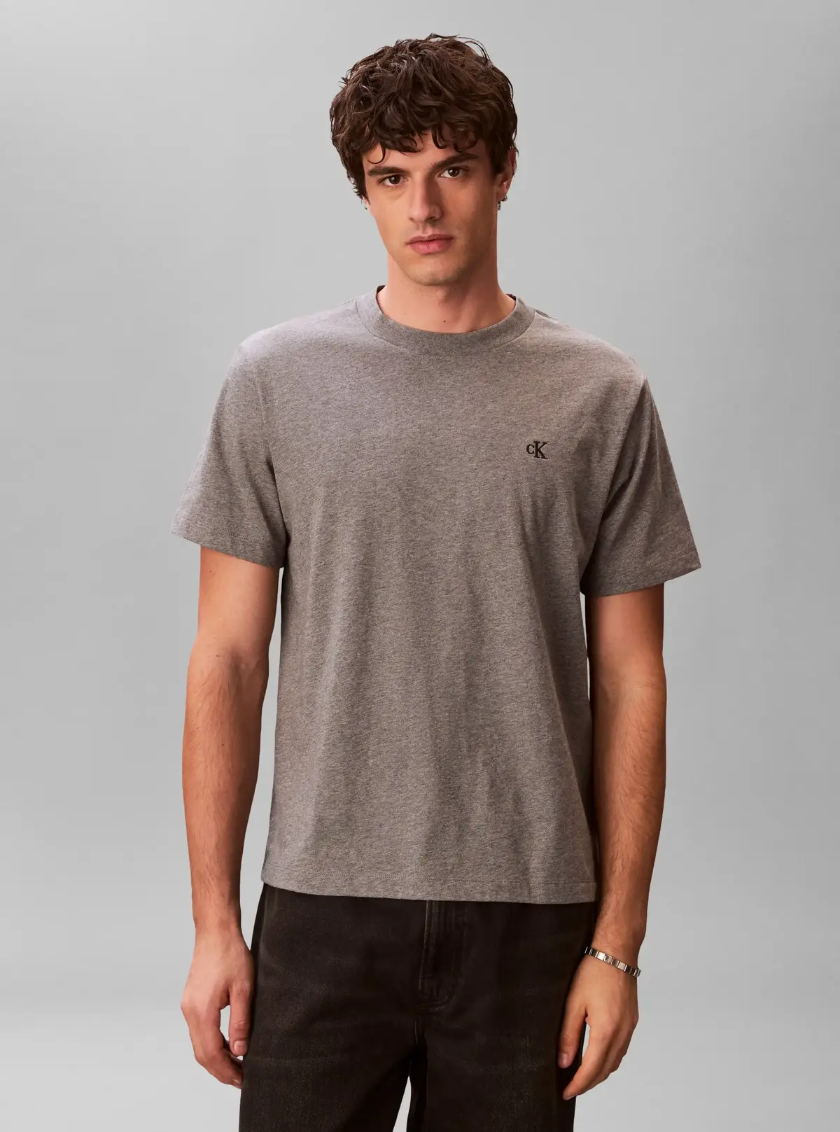 SS EASY MONOGRAM TEE, P7E