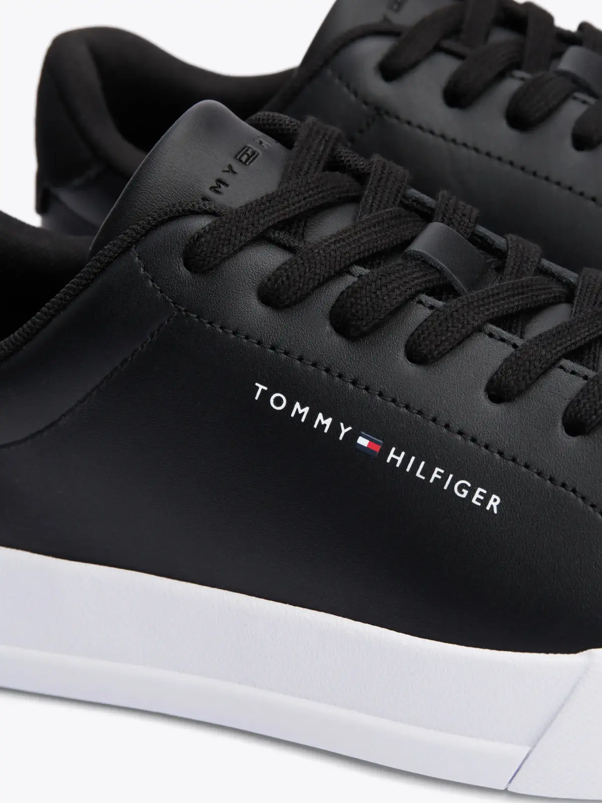 Tommy Hilfiger TH COURT LEATHER, BDS Siyah Erkek Spor Ayakkabı & Sneaker