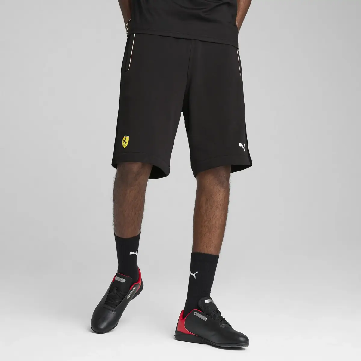 PUMA Ferrari Race Sweatshorts Siyah Erkek Şort