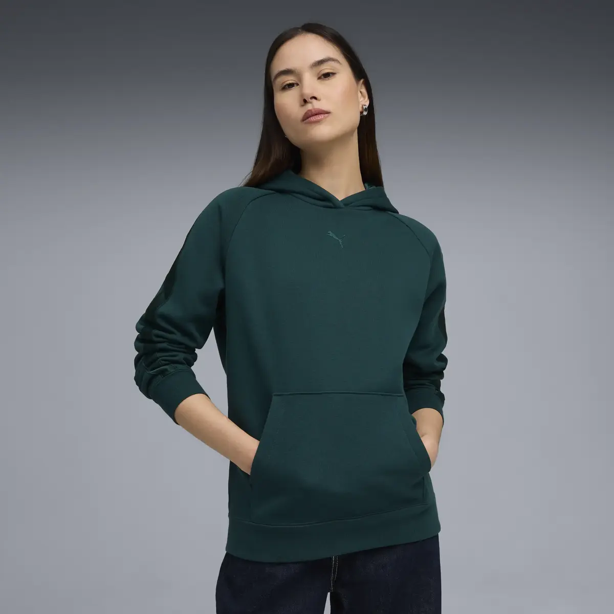 Puma ESS ELEVATED Satin Hoodie Yeşil Kadın Saten Kapüşonlu Sweatshirt