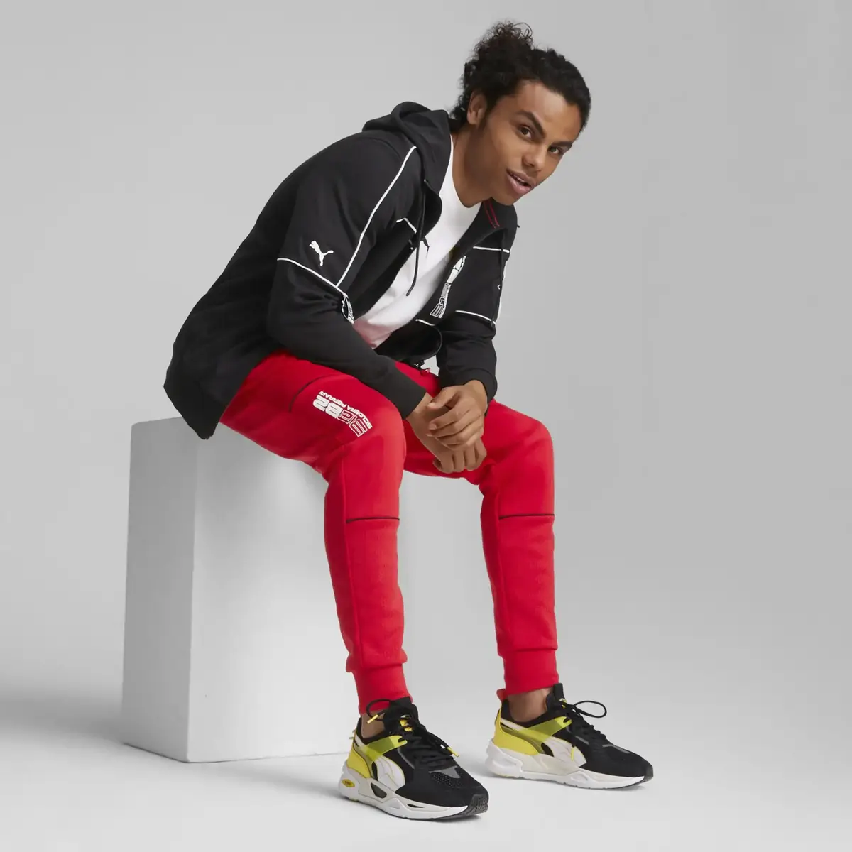 Puma Ferrari Race Hdd Sweat Jkt Siyah Erkek Fermuarlı Hoodie