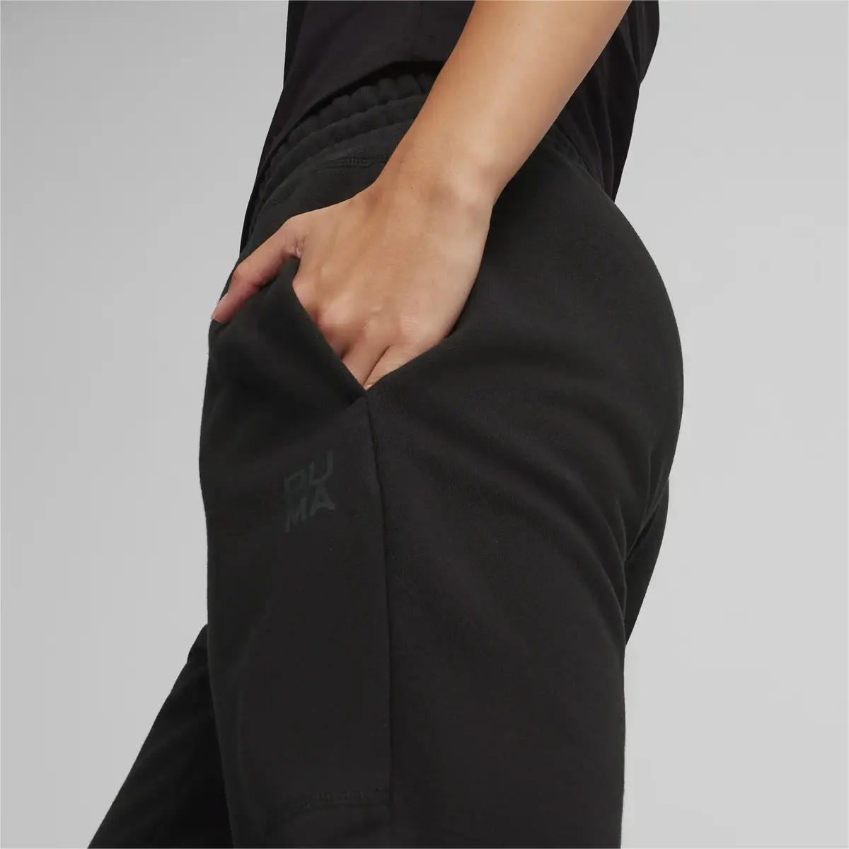 Puma INFUSE Relaxed Sweatpants TR Siyah Kadın Eşofman Altı